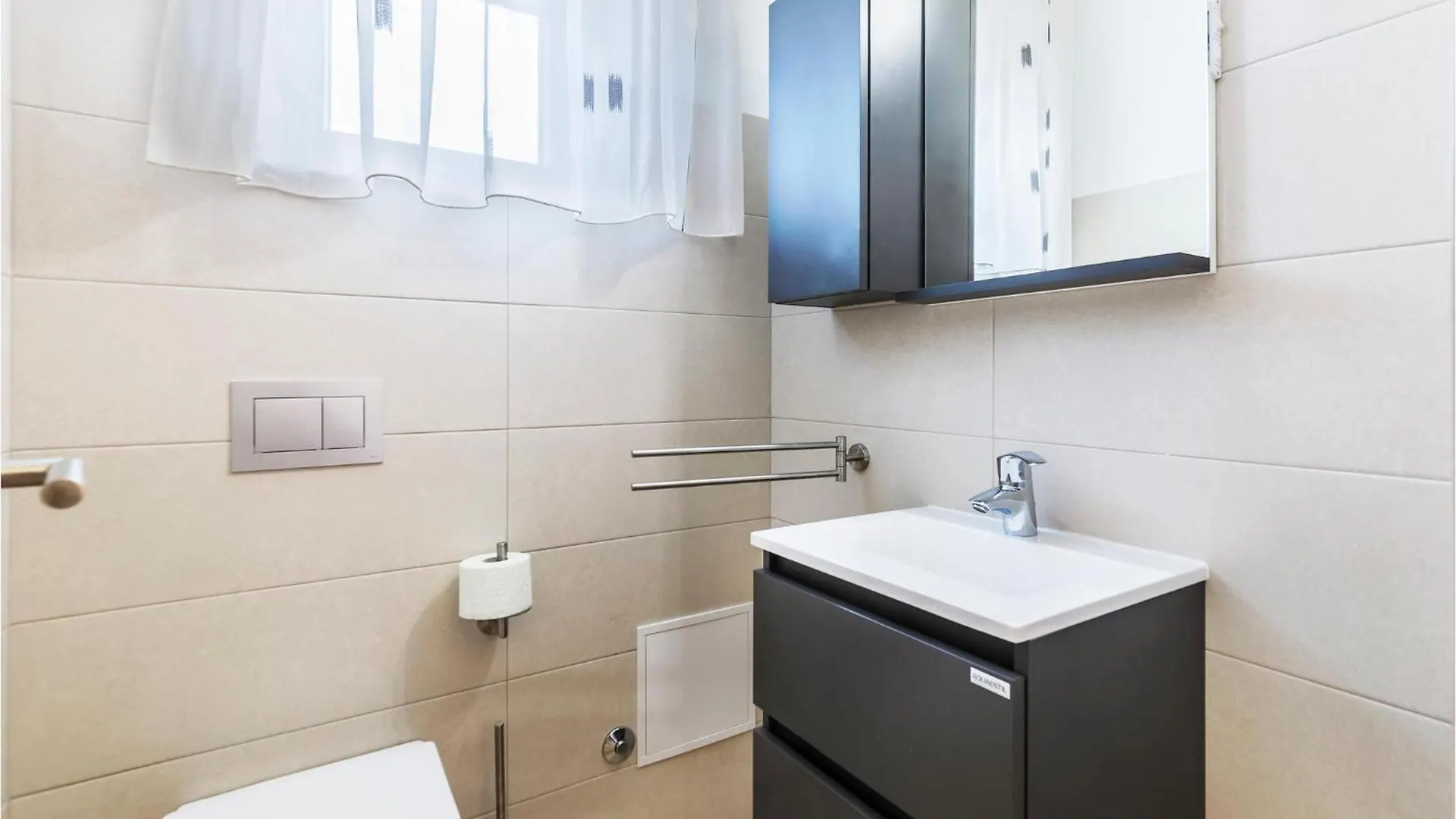 3 Bedroom Awesome Apartment In Pula